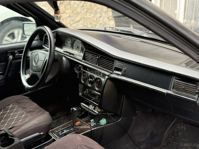 Mercedes 190 1992, 287,500 km - 1.8 l - Bakı