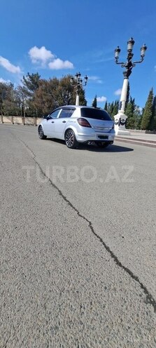Opel Astra 2010, 251,000 km - 1.8 л - Gəncə
