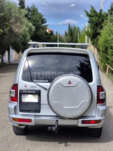 Mitsubishi Pajero 2001, 236,000 km - 3.2 l - Bakı