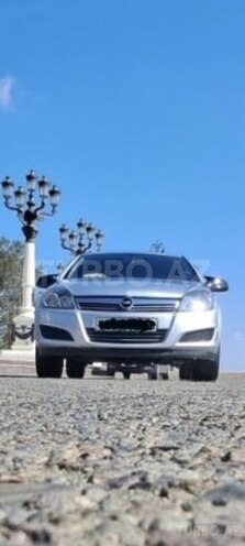 Opel Astra 2010, 251,000 km - 1.8 л - Gəncə