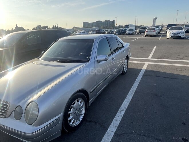 Mercedes E 240 1999, 310,000 km - 2.4 l - Bakı