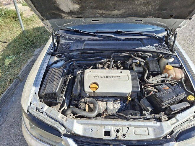 Opel Vectra 1999, 208,000 km - 1.6 l - Sumqayıt
