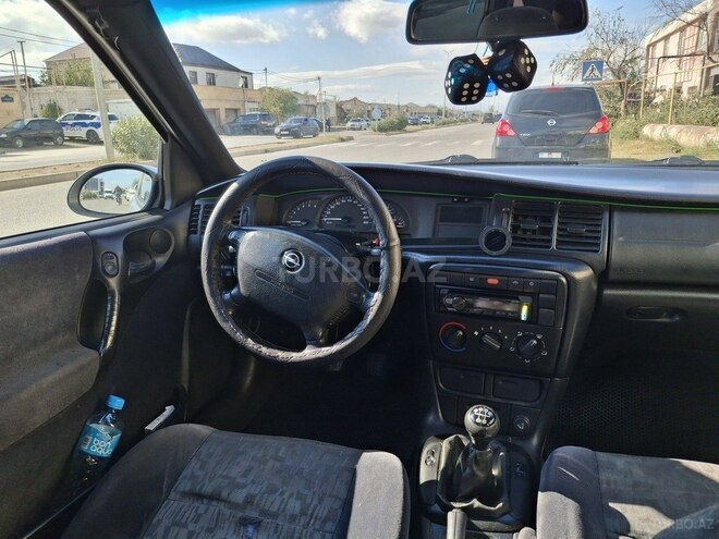 Opel Vectra 1999, 208,000 km - 1.6 l - Sumqayıt