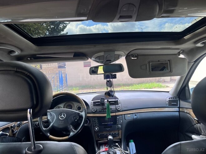 Mercedes E 270 2002, 356,695 km - 2.7 l - İmişli