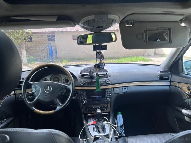 Mercedes E 270 2002, 356,695 km - 2.7 l - İmişli