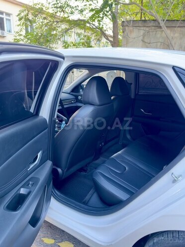 Hyundai Elantra 2026, 13,000 km - 1.5 l - Bakı