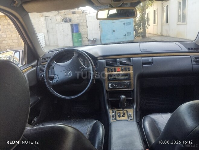 Mercedes E 320 1999, 414,475 km - 3.2 л - Bakı