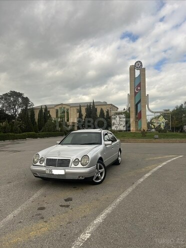Mercedes E 240 1999, 253,896 km - 2.4 l - Sumqayıt
