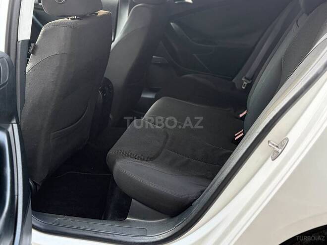 Volkswagen Passat 2010, 245,300 km - 1.8 l - Gəncə