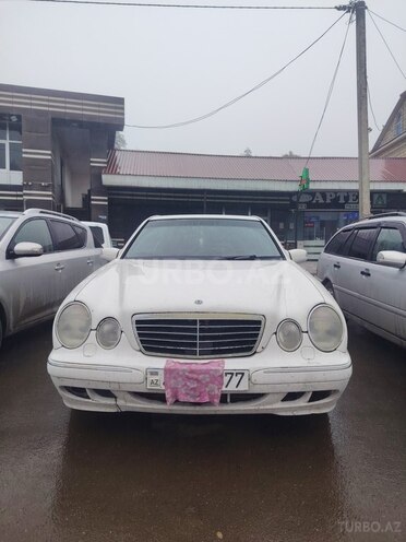 Mercedes E 270 1999, 946,234 km - 2.7 л - Bakı