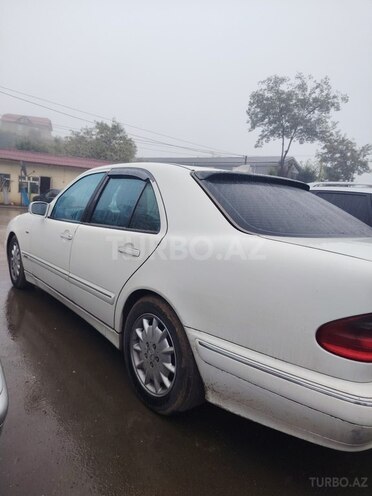 Mercedes E 270 1999, 946,234 km - 2.7 л - Bakı