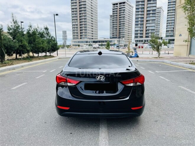 Hyundai Elantra 2015, 145,251 km - 1.8 l - Bakı