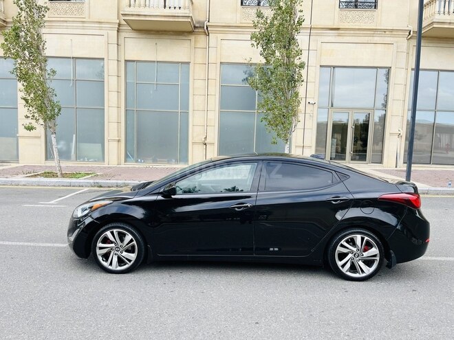 Hyundai Elantra 2015, 145,251 km - 1.8 l - Bakı