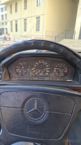 Mercedes E 200 1994, 358,000 km - 2.0 л - Sumqayıt