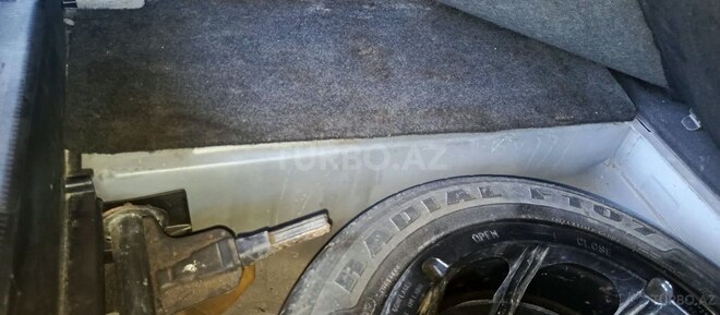 Mercedes E 220 2001, 450,000 km - 2.2 л - Hacıqabul