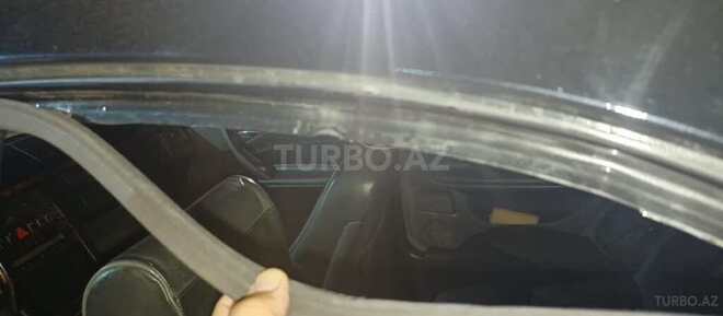 Mercedes E 220 2001, 450,000 km - 2.2 л - Hacıqabul