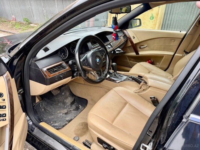 BMW 525 2005, 300,000 km - 3.0 л - Bakı