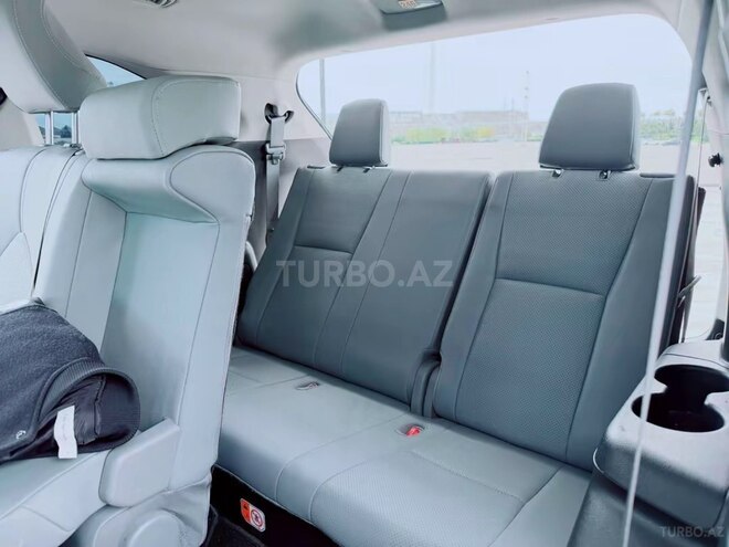 Toyota Highlander 2022, 69,900 km - 2.5 л - Bakı