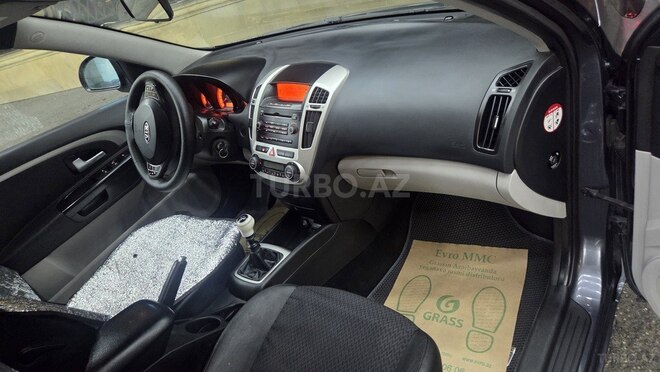 Kia  2009, 395,000 km - 1.6 l - Bakı