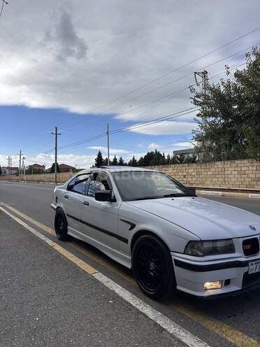 BMW 320 1992, 398,000 km - 2.0 l - Bakı
