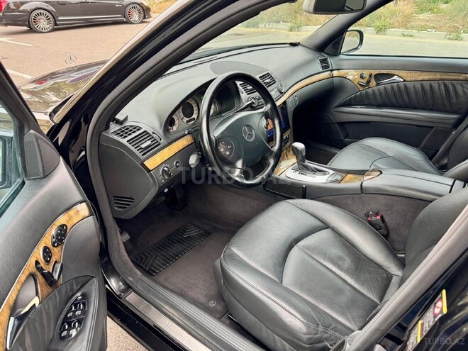 Mercedes E 350 2005, 216,000 km - 3.5 l - Bakı