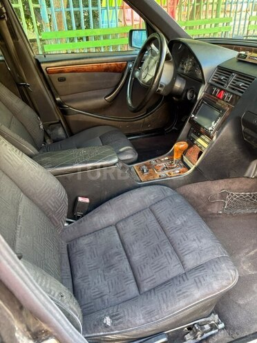 Mercedes C 240 1999, 425,623 km - 2.4 l - Sumqayıt