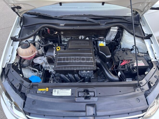 Volkswagen Polo 2019, 143,000 km - 1.6 l - Bakı