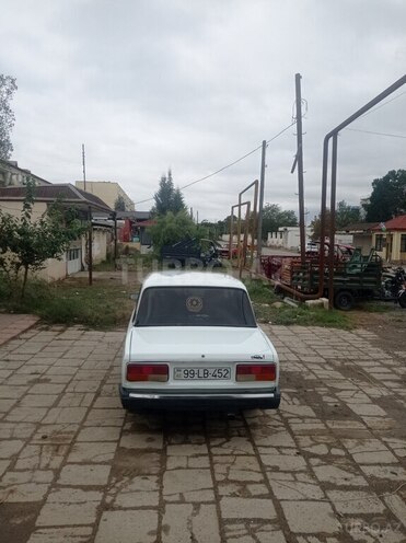 LADA (VAZ) 2107 2004, 111,045 km - 1.6 l - Salyan