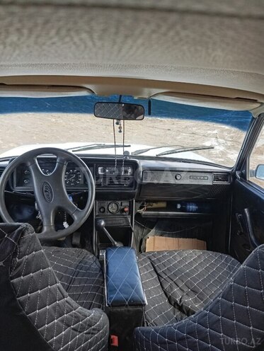 LADA (VAZ) 2107 2004, 111,045 km - 1.6 l - Salyan