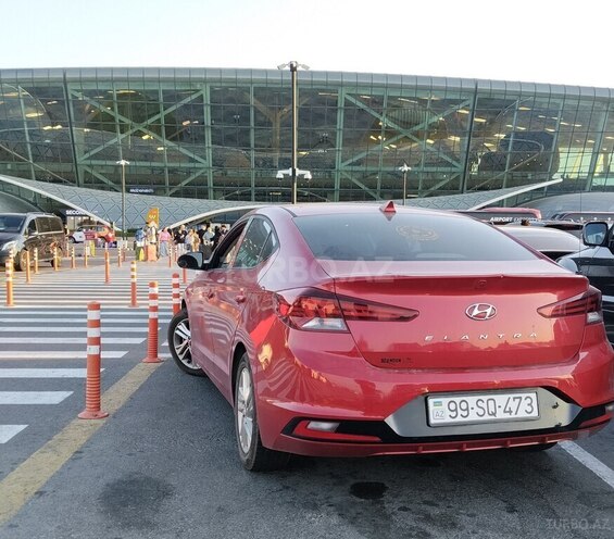 Hyundai Elantra 2018, 140,000 km - 2.0 l - Bakı
