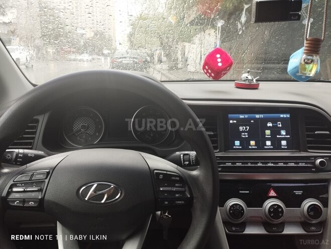 Hyundai Elantra 2018, 140,000 km - 2.0 l - Bakı
