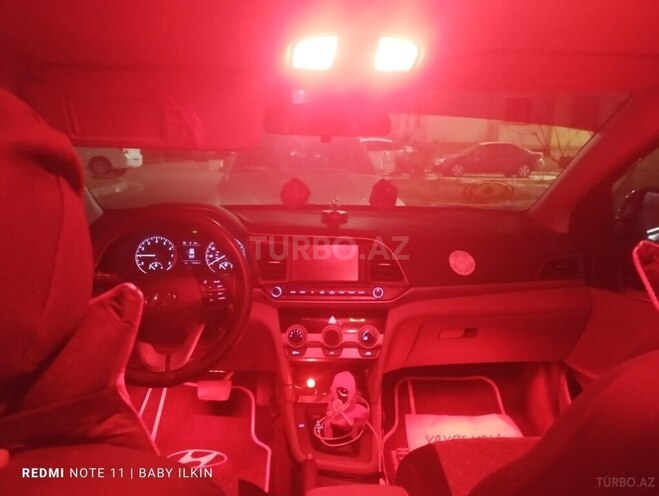 Hyundai Elantra 2018, 140,000 km - 2.0 l - Bakı