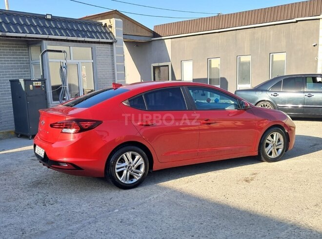 Hyundai Elantra 2018, 140,000 km - 2.0 l - Bakı