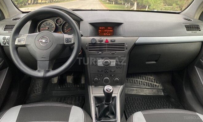 Opel Astra 2005, 304,000 km - 1.4 л - Bakı