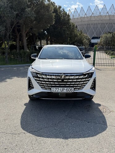 Changan  2025, 22,000 km - 1.5 л - Bakı
