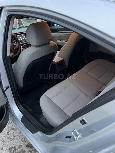 Hyundai Elantra 2018, 238,183 km - 2.0 l - Bakı