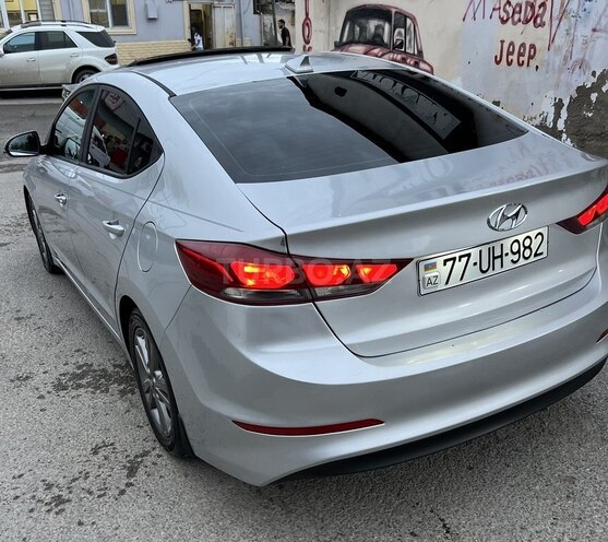 Hyundai Elantra 2018, 238,183 km - 2.0 l - Bakı