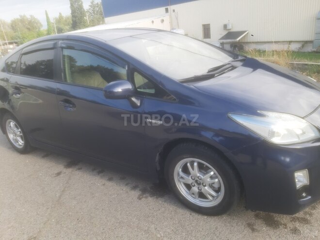 Toyota Prius 2015, 380,000 km - 1.8 l - Bakı