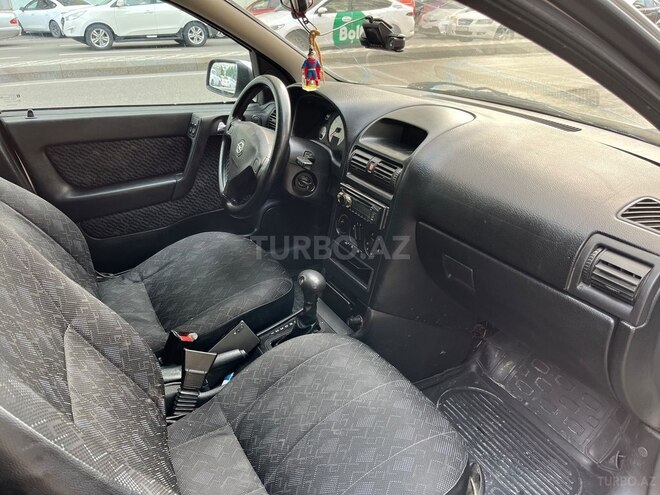 Opel Astra 2001, 250,000 km - 1.6 л - Bakı