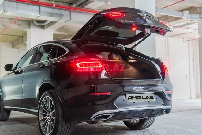 Mercedes GLC 300 4MATIC Coupe 2020, 141,800 km - 2.0 л - Bakı