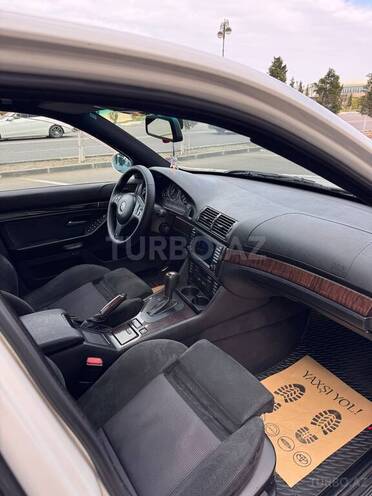 BMW 525 2001, 217,800 km - 2.5 л - Sumqayıt