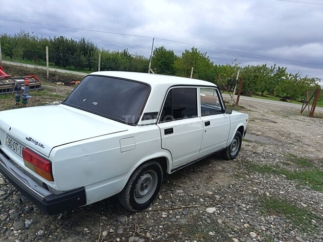 LADA (VAZ) 2107 2005, 75,647 km - 1.6 l - Quba