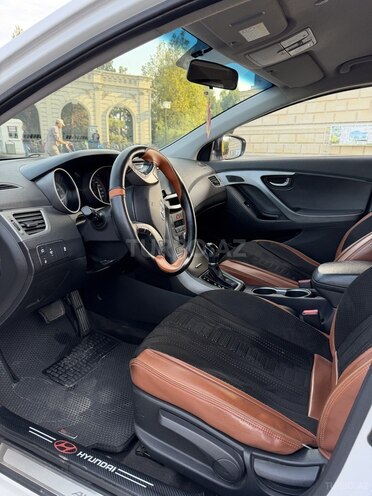 Hyundai Avante 2014, 148,000 km - 1.6 l - Gəncə