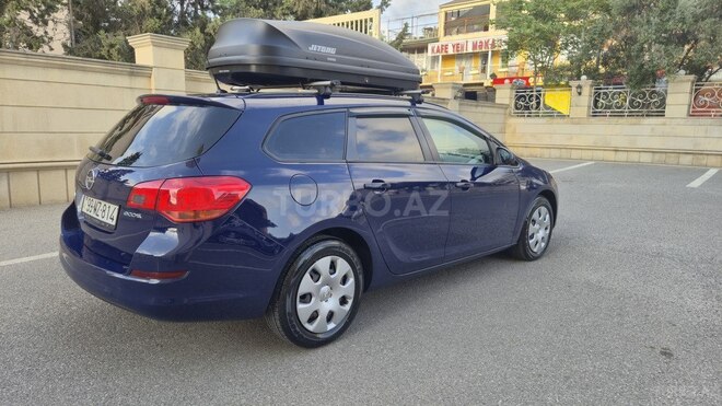 Opel Astra 2011, 295,000 km - 1.3 л - Bakı