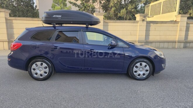 Opel Astra 2011, 295,000 km - 1.3 л - Bakı