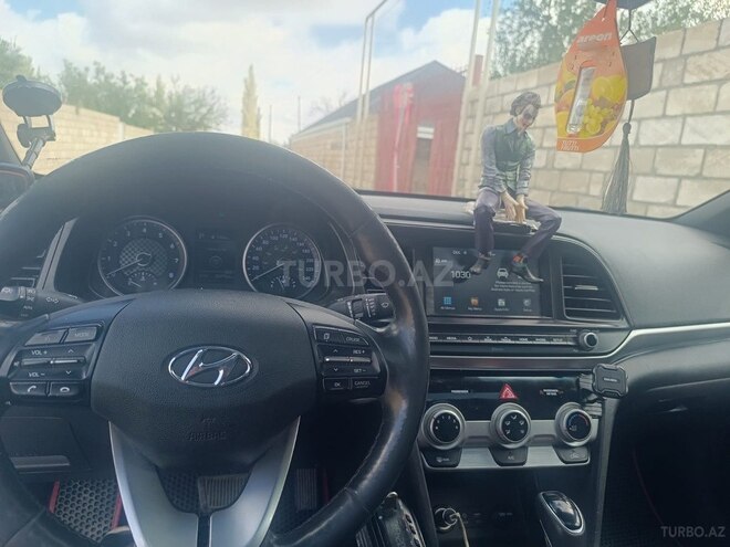 Hyundai Elantra 2019, 270,000 km - 2.0 l - Goranboy