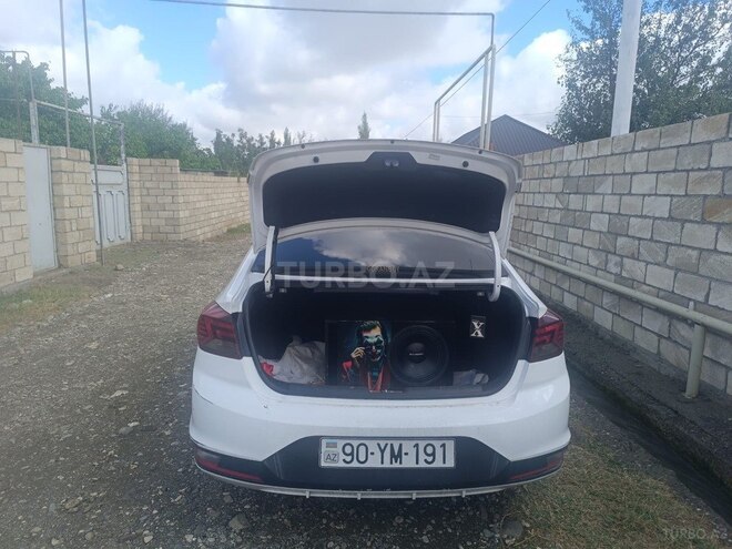 Hyundai Elantra 2019, 270,000 km - 2.0 l - Goranboy