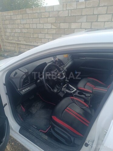 Hyundai Elantra 2019, 270,000 km - 2.0 l - Goranboy