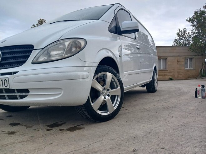 Mercedes  2010, 286,700 km - 2.1 л - Bakı