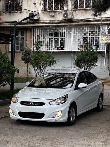 Hyundai Accent 2011, 424,000 km - 1.6 л - Bakı